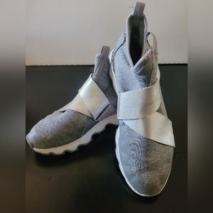 SOREL Gray Silver kinetic Knit Sneakers Athletic Shoes Size 8